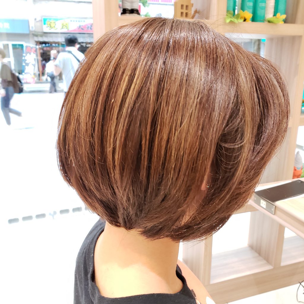 ボブから伸ばしてる方必見 長さを変えずに髪をすく方法とは 横浜の美容室 加藤隆史 カトウタカシ ブログサイト